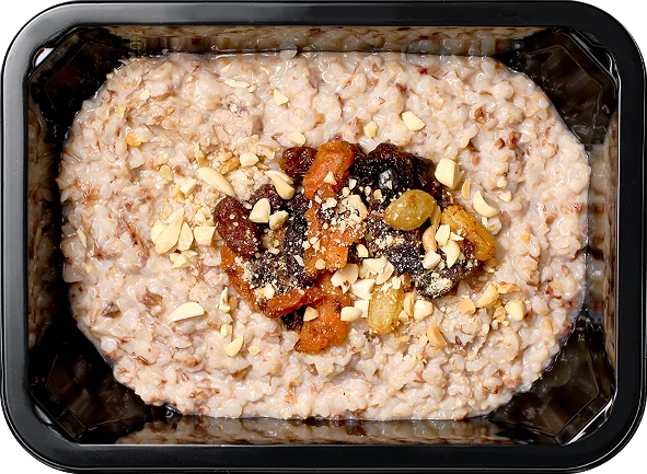 Каша гречневая с орехами и сухофруктами