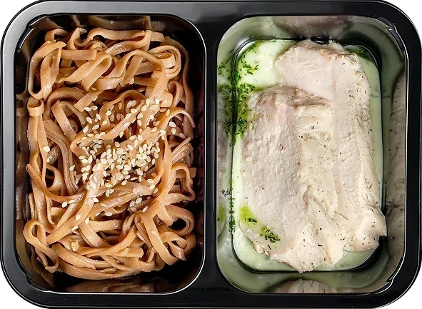 Курица томленая в йогуртовом маринаде, Соба с кунжутом