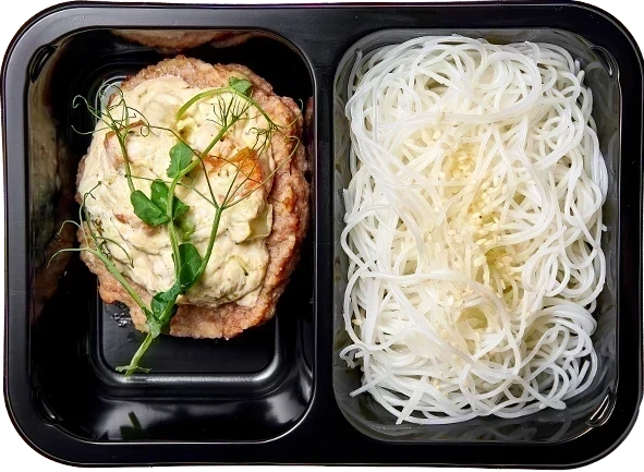 Лапша фунчоза, Мясная ватрушка, запеченная с овощами