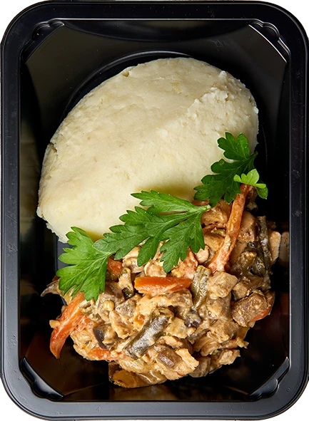 Индейка с овощами в сливочном соусе и Картофельное пюре