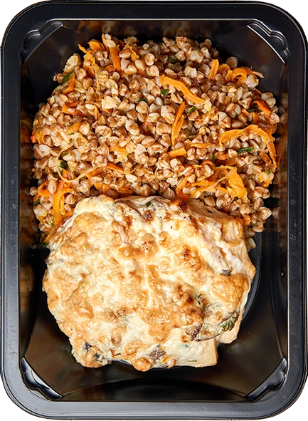 Куриный стейк с ветчиной, грибами и сыром и Гречка по-деревенски