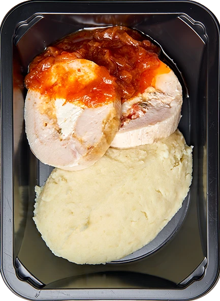 Куриный рулет с соусом из копченого лука и Картофельное пюре