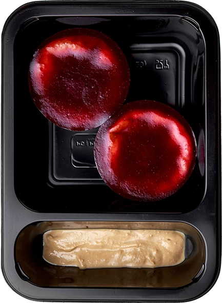 Вишневые сырники с кофейным соусом