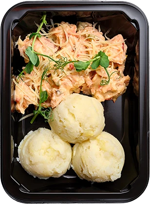 Филе красной рыбы с соусом горгонзола и картофельное пюре