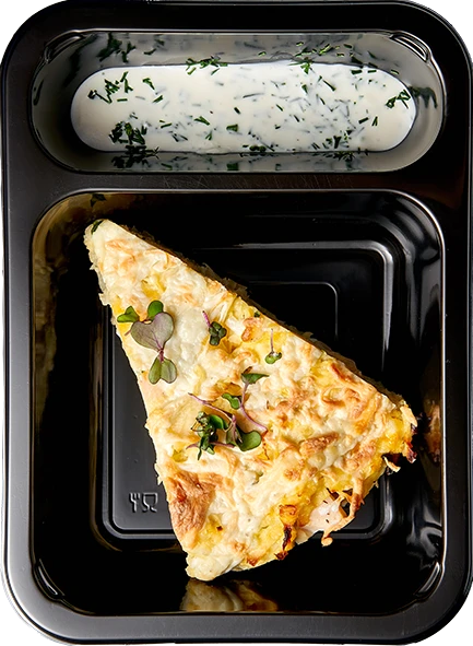 Капустный пирог с курицей, грибами и сыром