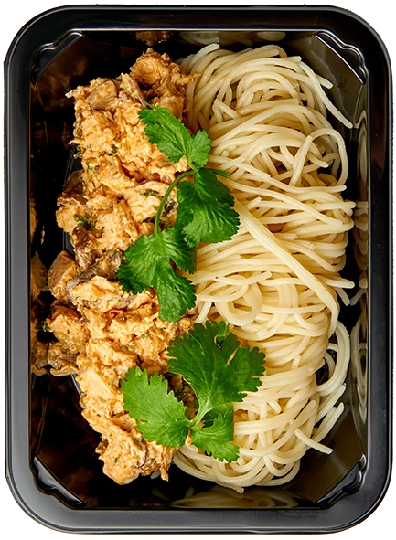 Рагу из цыпленка с соусом том-ям и спагетти