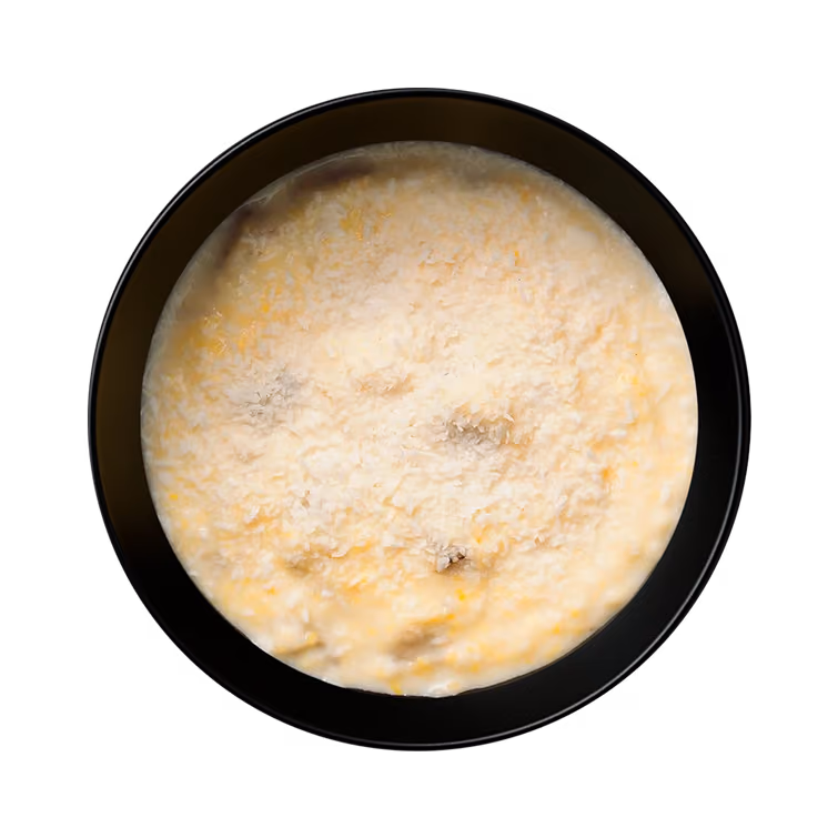 Кукурузная каша с бананом и кокосовой стружкой