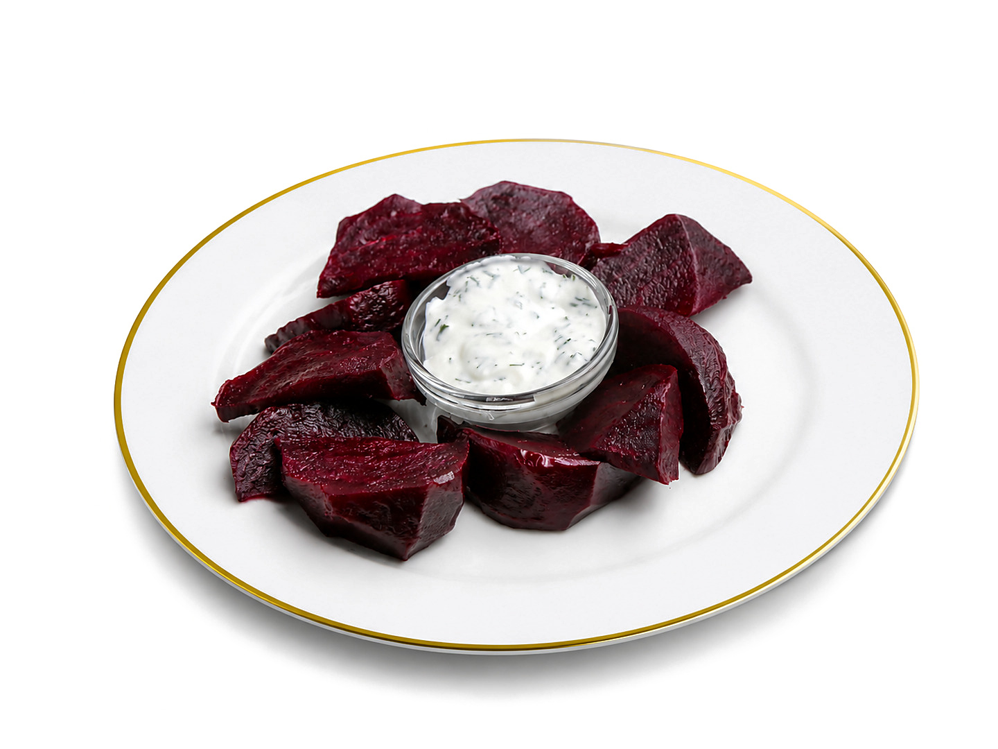 Дольки запеченной свеклы с греческим соусом